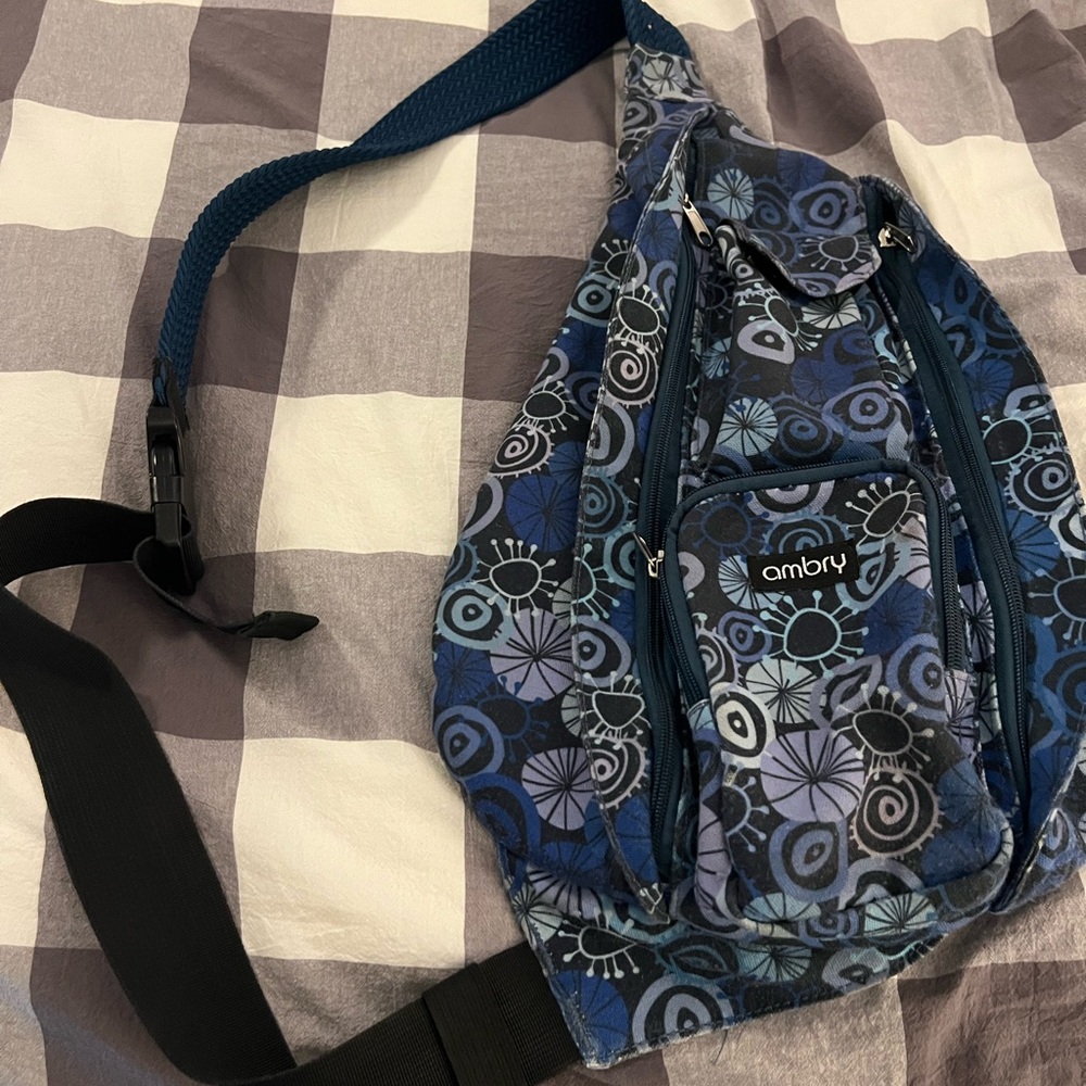 Ambry Sling Bag
